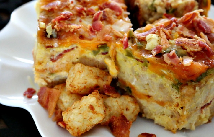 **Slow Cooker Bacon and Tater Tot Casserole