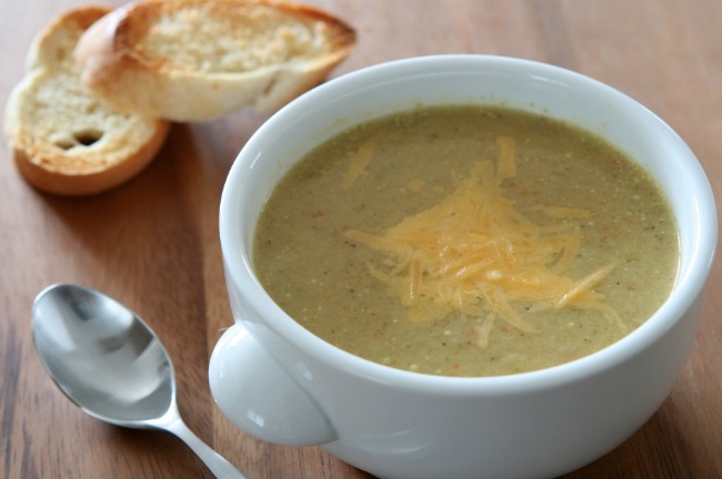**Slow Cooker Broccoli Cheddar Soup