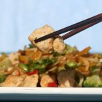 ** Slow Cooker Chinese Chicken and Rice Noodles