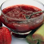 **Slow Cooker Strawberry Rhubarb Sauce