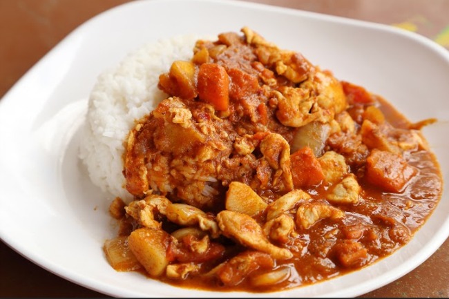 **Slow Cooker Curry Chicken