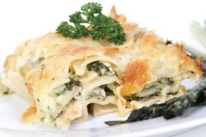 Slow Cooker Crab & Spinach Lasagna - Get Crocked Slow Cooker Recipes ...