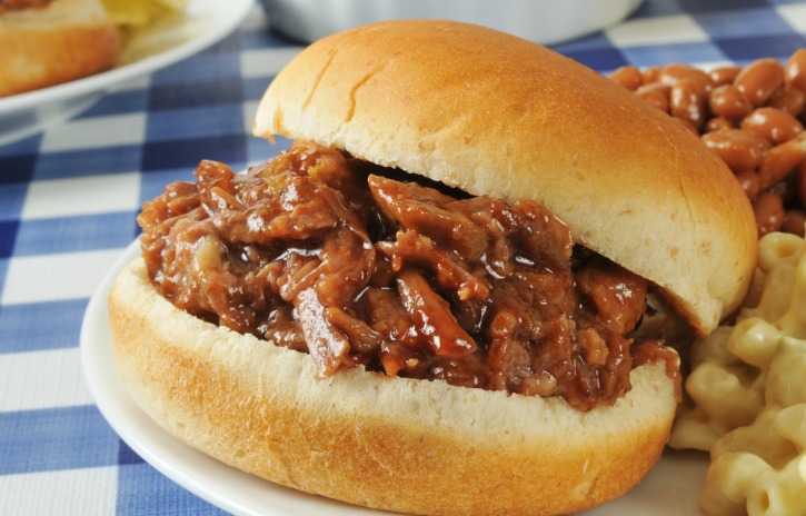 **Slow Cooker Tangy Barbecue Sandwiches