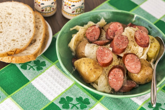 **Slow Cooker Sausage, Cabbage and Potatoes