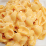 Slow Cooker Macaroni and Cheese * *