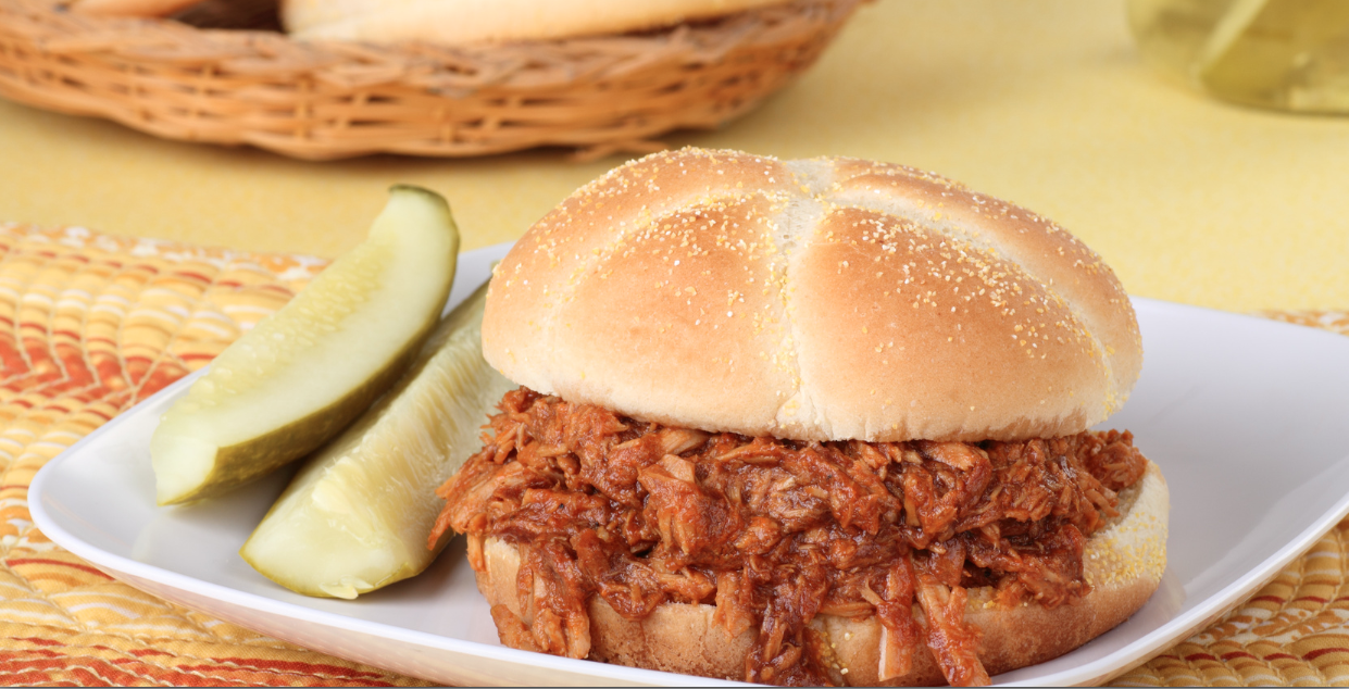 **Slow Cooker Pulled Pork with Low-Sugar Barbecue Sauce