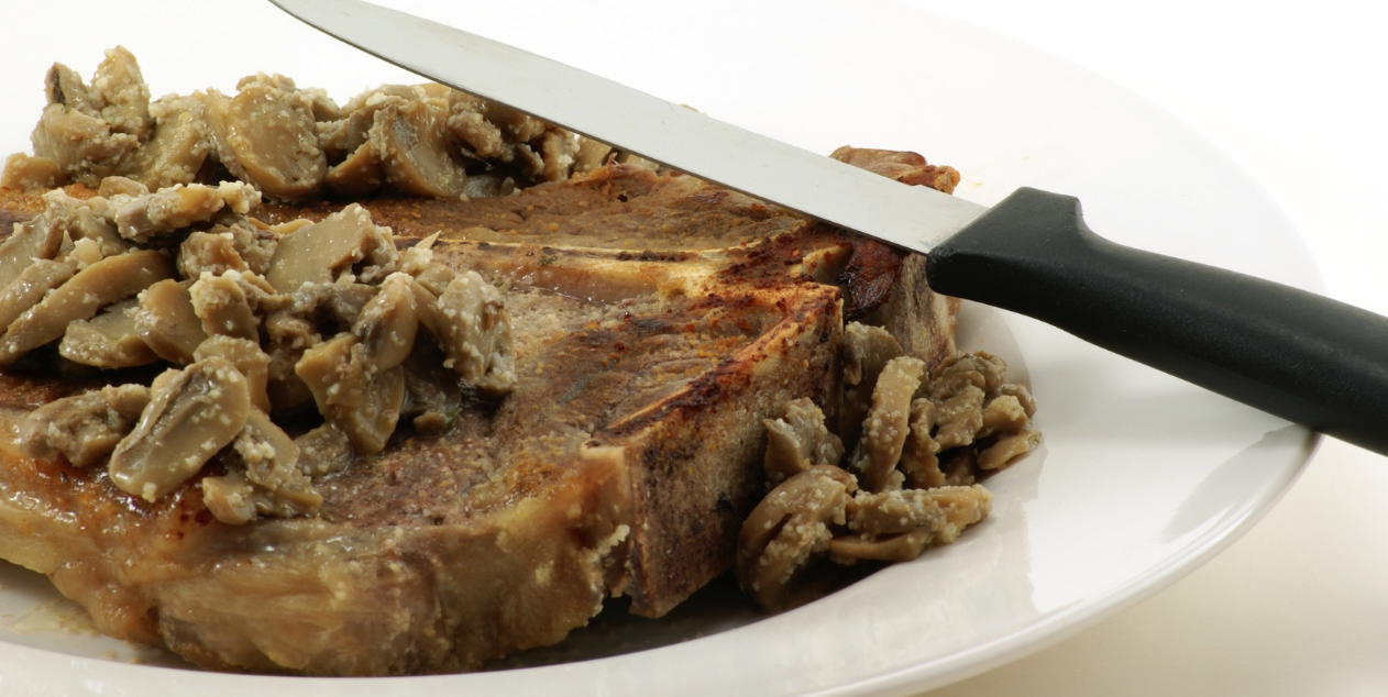 Slow Cooker T-Bone Steak with Mushrooms * *