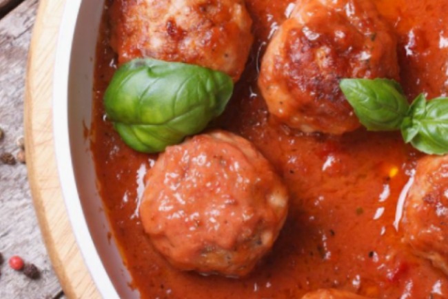**Slow Cooker Spaghetti Sauce and Meatballs