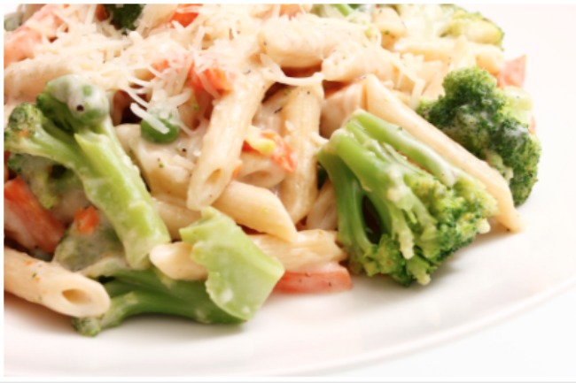 **Slow Cooker Chicken, Broccoli and Pasta