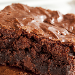 **Slow Cooker Triple Chocolate Brownie