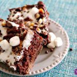 **Slow Cooker Rocky Road Gooey Cake