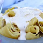 Slow Cooker Creamy Alfredo Sauce