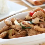 **Slow Cooker Cashew Chicken